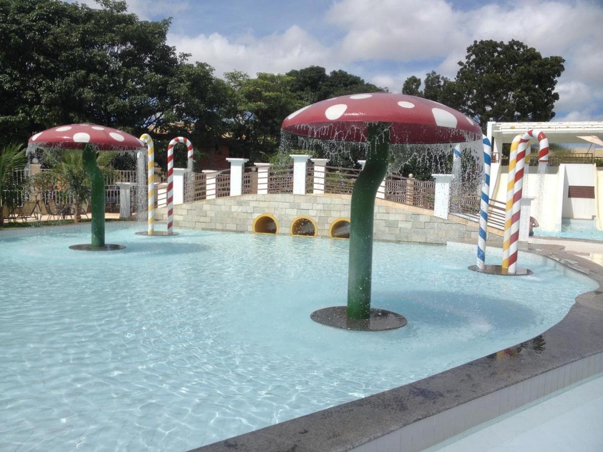 Lacqua Diroma V Apt Localizado Proximo A Portariaparque Aquatico Completo Nao Dispomos De Roupa De Cama E Banho Caldas Novas Kültér fotó